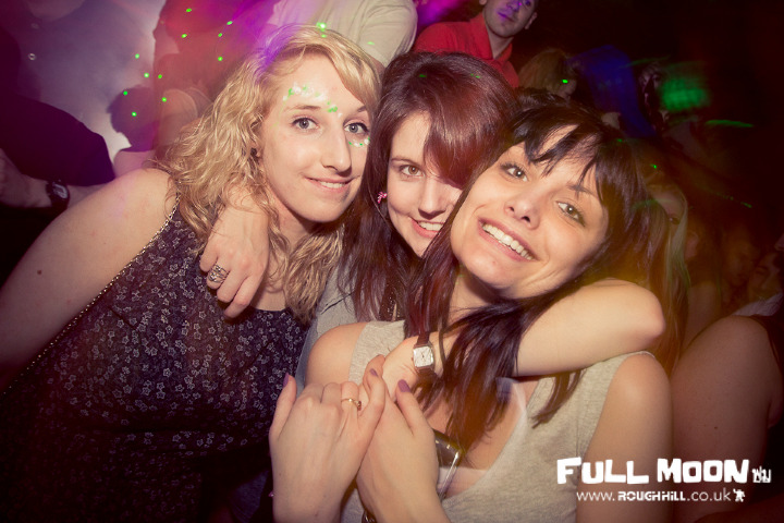 IMAGE: http://payload24.cargocollective.com/1/3/110609/2781851/09-02-2012-17_720.jpg